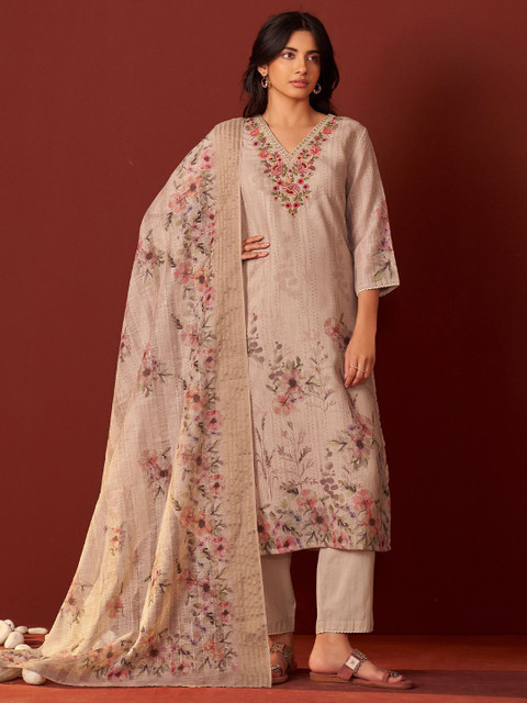 Indo Era Women Floral Embroidered Linen Kurta with Trousers & Dupatta - Image 2