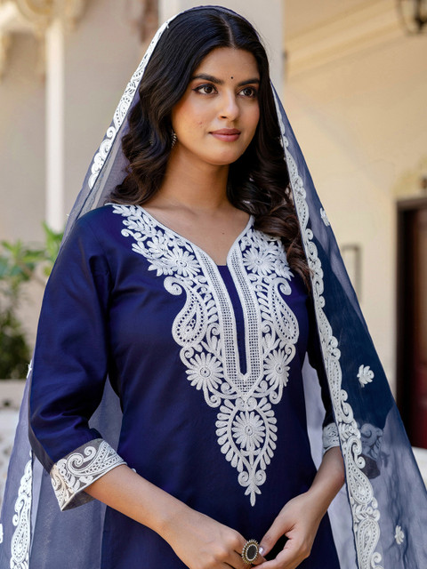 SKYLEE Women Floral Embroidered Kurta with Palazzo & Dupatta