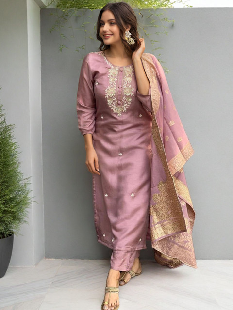 SZN Women Pink Chanderi Silk Kurta Sets
