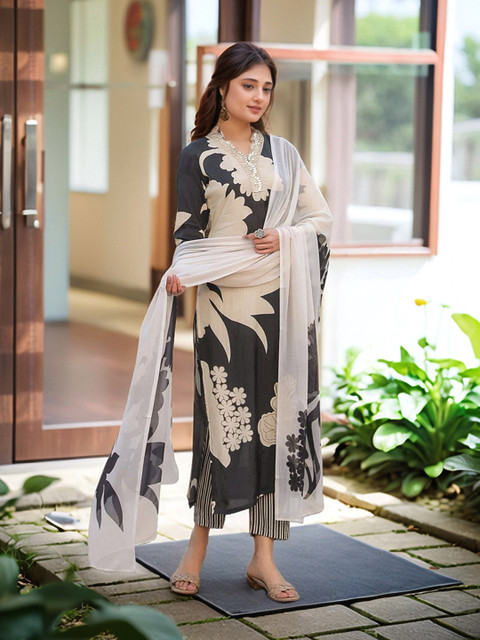 Aaghnya Women Floral Printed Regular Sequinned Kurta with Trousers & Dupatta - Image 4