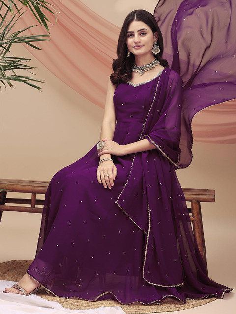 TextileNow Embroidered Sweetheart Neck Sequinned Georgette A-Line Kurta Trousers & Dupatta - Image 6