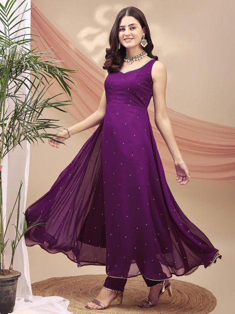 TextileNow Embroidered Sweetheart Neck Sequinned Georgette A-Line Kurta Trousers & Dupatta - Image 3