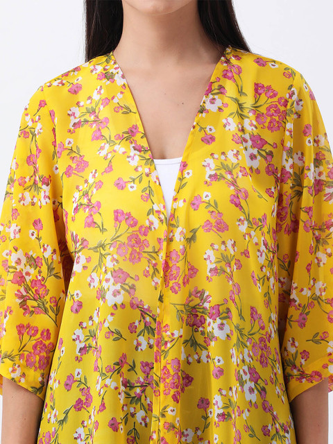 ANVI Be Yourself Floral Printed Georgette Shrug With Fringed Hem - Image 2