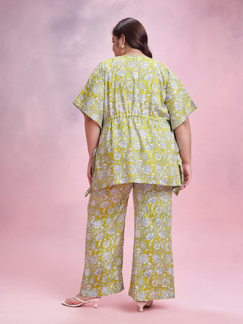 Dressberry Curve Plus Size Printed Co-Ords - Image 6