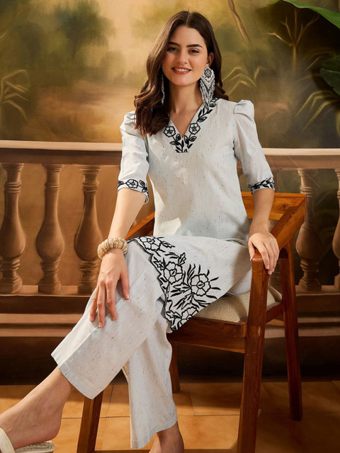 Sangria Floral Embroidered V-Neck Thread Work Straight Kurta With Trousers