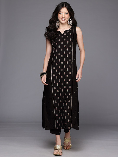 Ahalyaa Floral Printed Panelled Kurta with Trousers