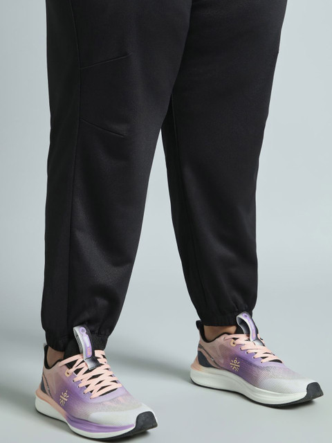 Cult Women Black Everyday Essential Cotton Joggers - Image 6