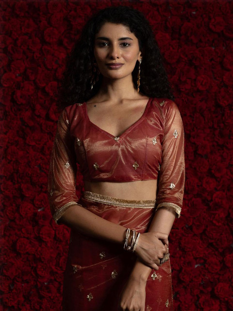 Anouk Floral Zari Organza Saree - Image 7