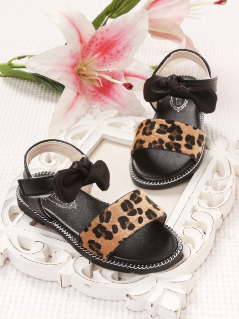 walk trendy sandals