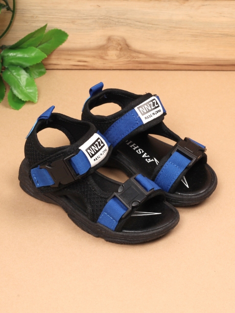 walk trendy sandals
