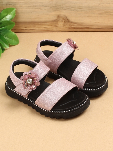 walktrendy shoes for girl
