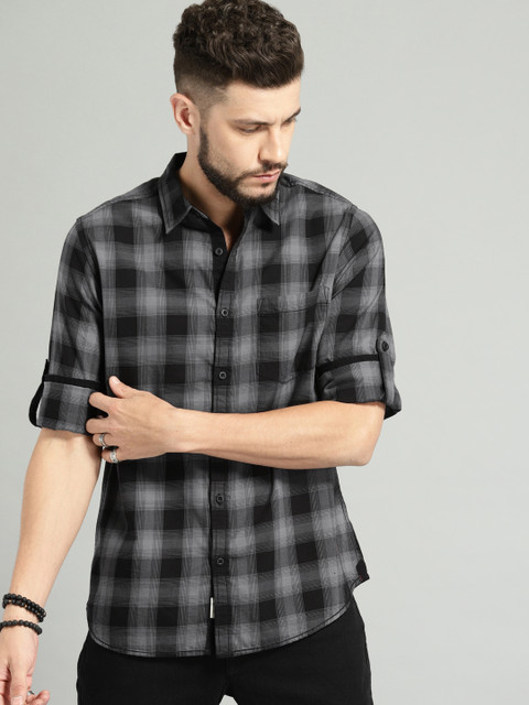 Roadster Men Grey & Black Regular Fit Checked Casual Shirt
