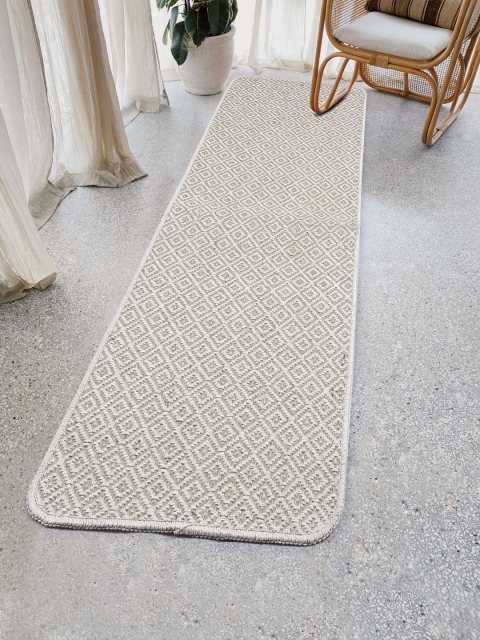 Saral Home Beige Handloom Geometric Runner - Image 2