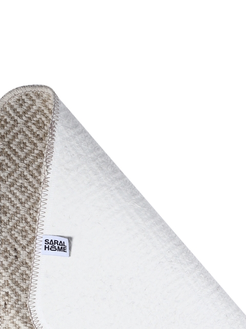 Saral Home Beige Handloom Geometric Runner - Image 4