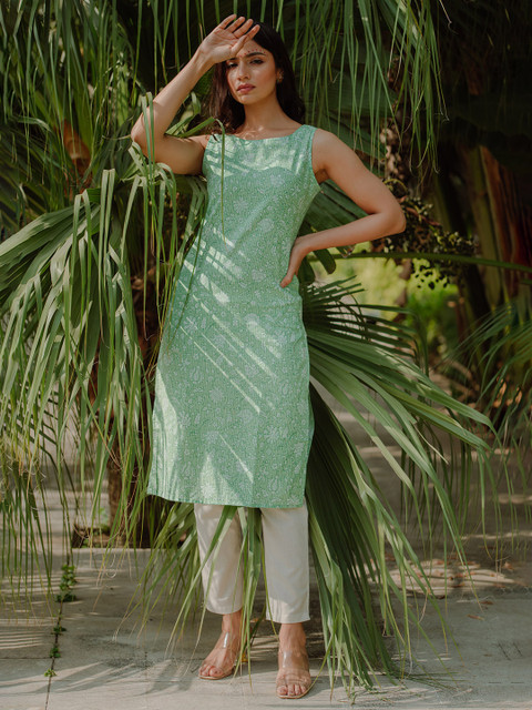 anayna Women Green & White Floral Printed Straight Kurta