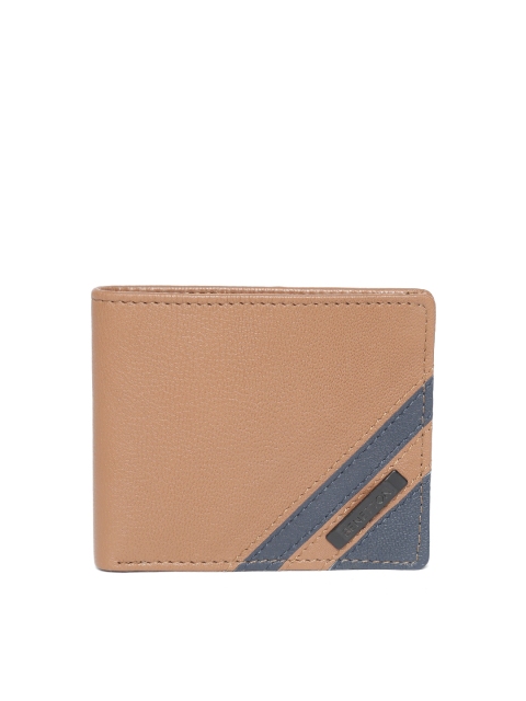 benetton men's leather wallet price