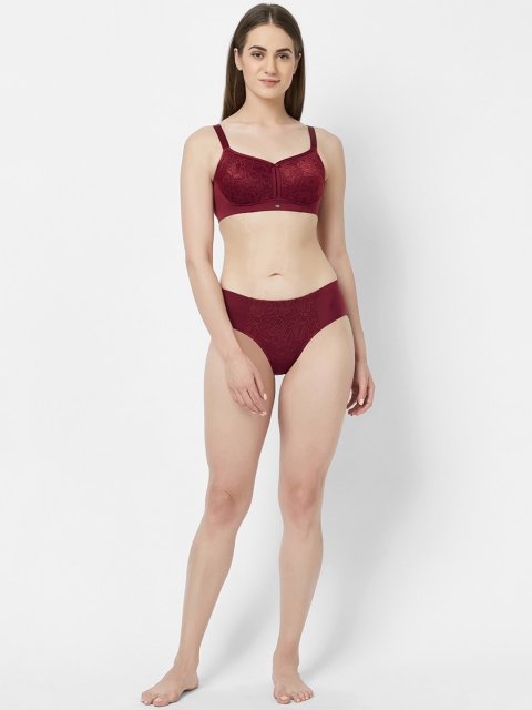 Soie Women High Waist Full Coverage Lace Brief - Image 4