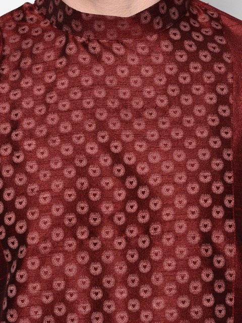DEYANN Men Maroon & Pink Geometric Kurta - Image 2