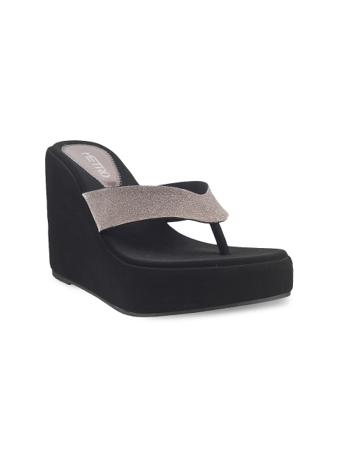 

Metro Women Black Wedges