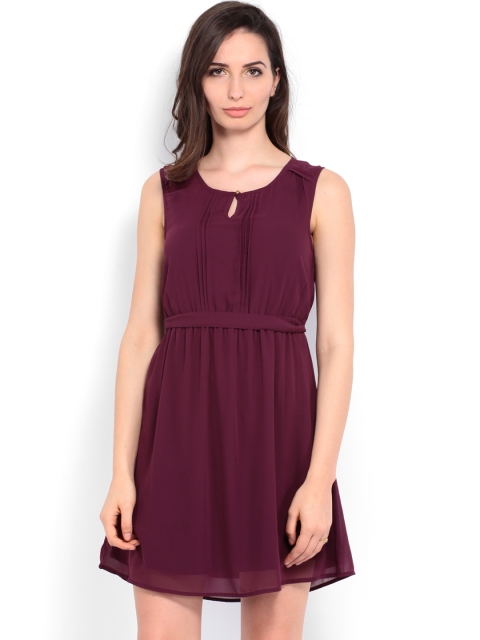 

Vero Moda Burgundy Kannika Fit & Flare Dress