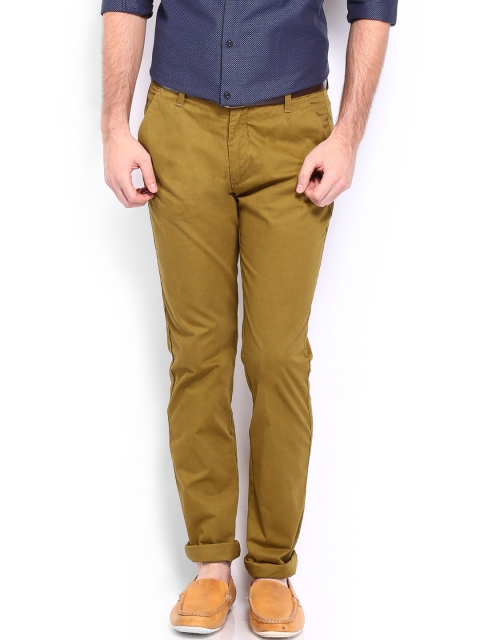 

Arrow Sport Men Khaki Chrysler Fit Trousers