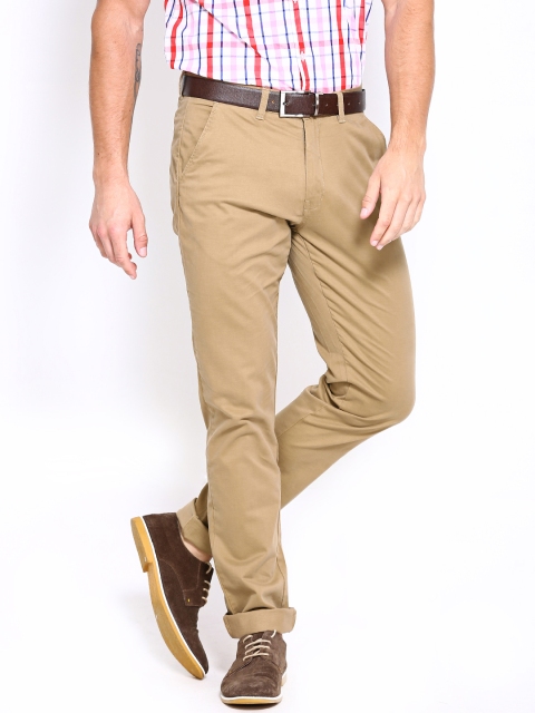 

Arrow Sport Men Khaki Chrysler Fit Trousers