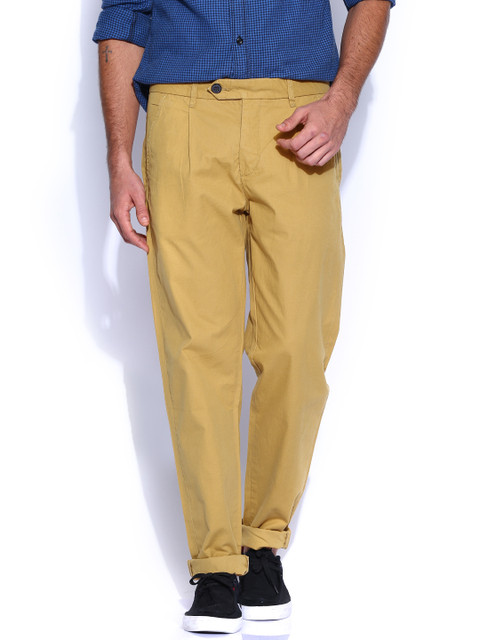 

Premium by Jack & Jones Khaki MORIS PLEATS Solid Regular Trousers
