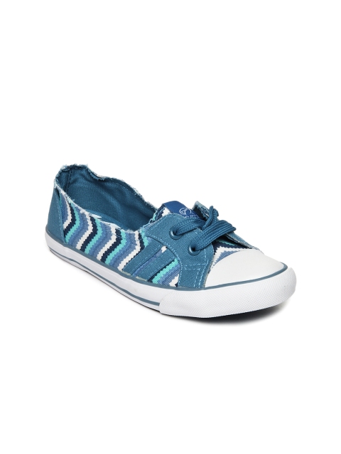 

Boltio Women Blue Printed Casual Shoes