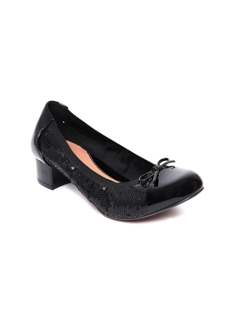 

Clarks Women Black Sequinned Pumps