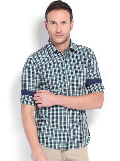 

U.S. Polo Assn. Men Green Checked Tailored Fit Casual Shirt