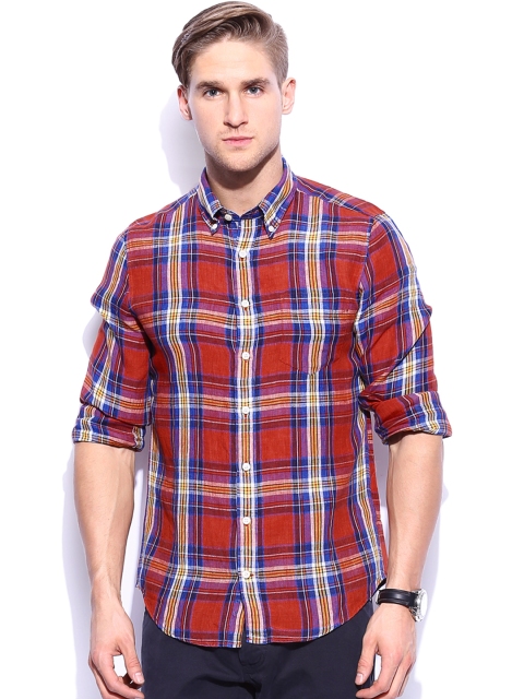 

GANT Men Red Checked Linen Fitted Casual Shirt