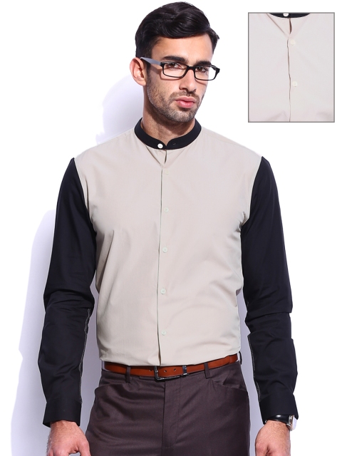 

INVICTUS Men Beige & Black Slim Fit Semiformal Shirt