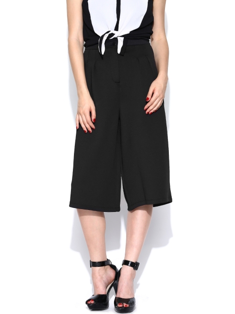 

Vero Moda Women Black Capris