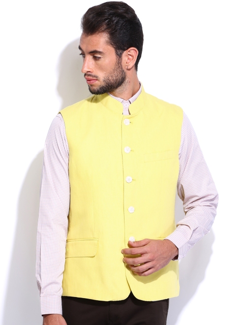 

Arrow Men Yellow Solid Nehru Jacket