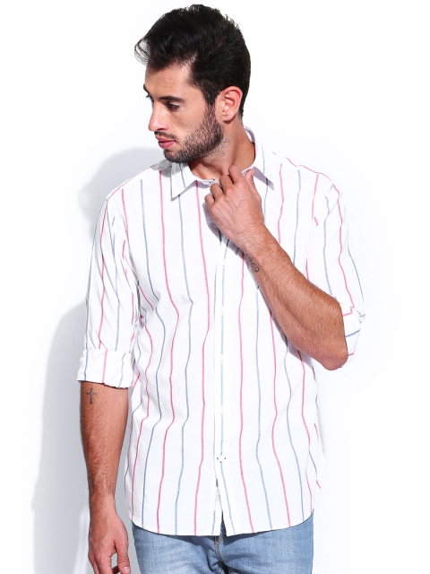 

U.S. Polo Assn. Men White & Red Striped Tailored Fit Casual Shirt