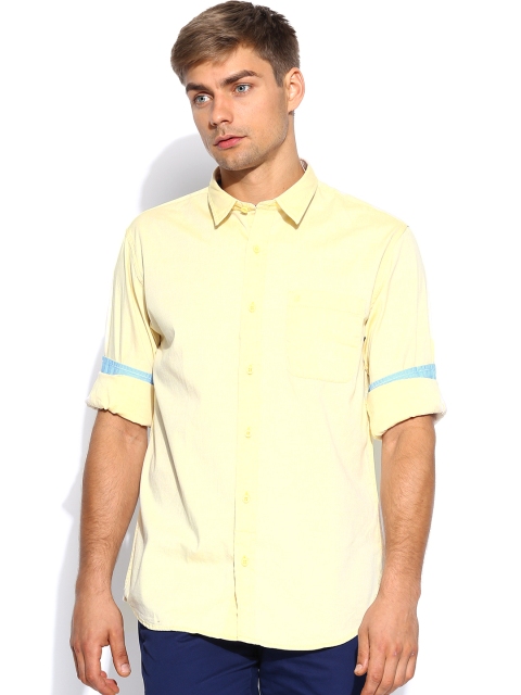 

IZOD Men Yellow Slim Fit Casual Shirt