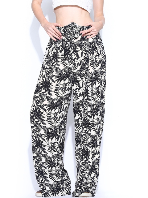 

Vero Moda Women Off-White & Black Printed Palazzo Trousers