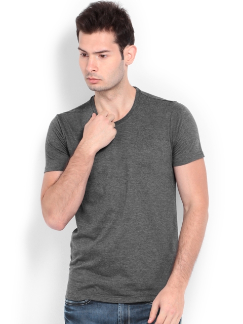 

Highlander Men Dark Grey T-shirt