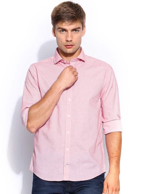

Tommy Hilfiger Men Dark Pink & Off-White New York Fit Casual Shirt