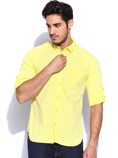 

Highlander Men Yellow Slim Fit Casual Shirt