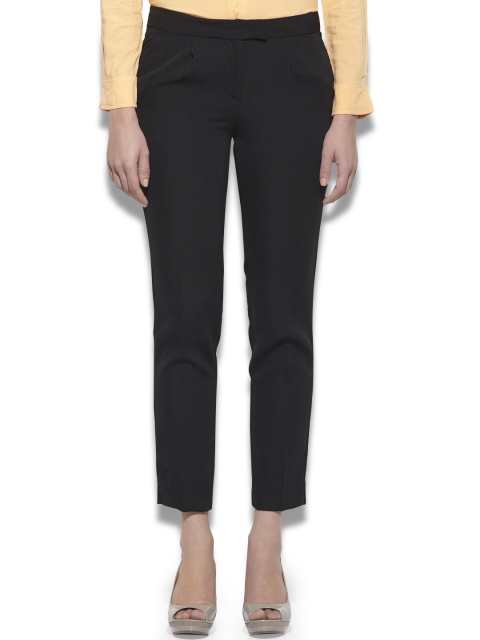 

United Colors of Benetton Women Black Cropped Trousers