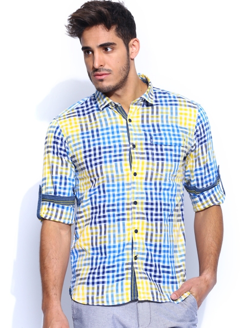 

Highlander Men White & Blue Checked Slim Fit Casual Shirt