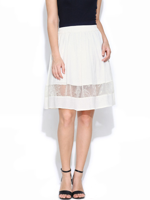 

Vero Moda White Flared Skirt