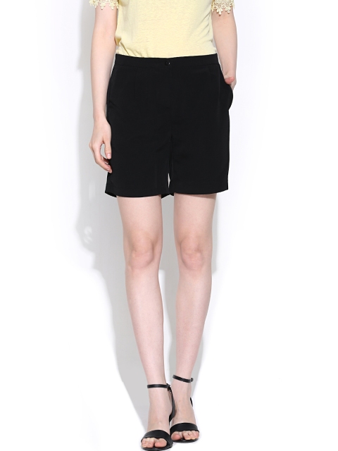 

Vero Moda Women Black Solid Shorts