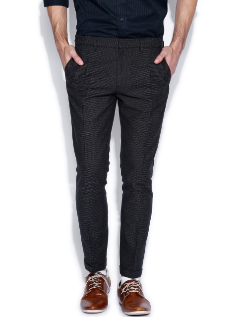 

Premium by Jack & Jones Black Solid Regular Fit Trousers