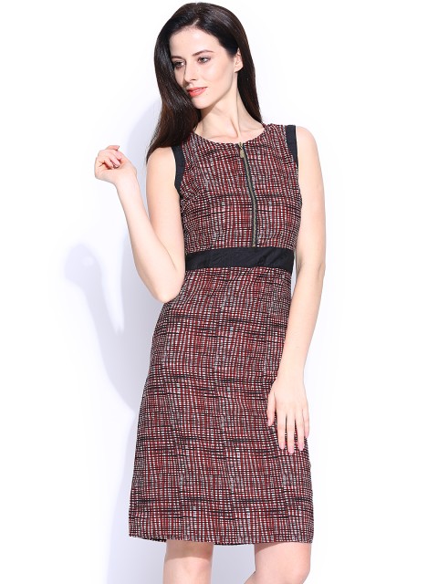 

Tokyo Talkies Red & Black Printed Sheath Dress