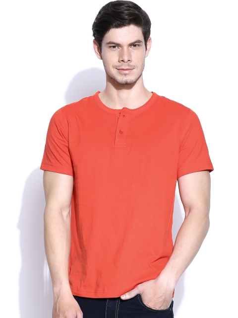 

Aventura Outfitters Red Henley T-shirt