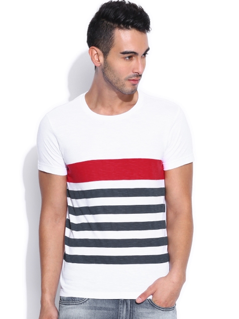 

Mast & Harbour White Striped T-shirt