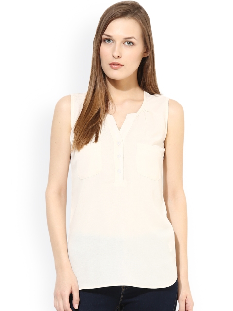 

Harpa Cream-Coloured Top