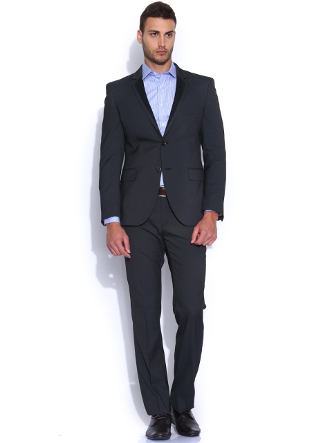 

Arrow New York Black Suit